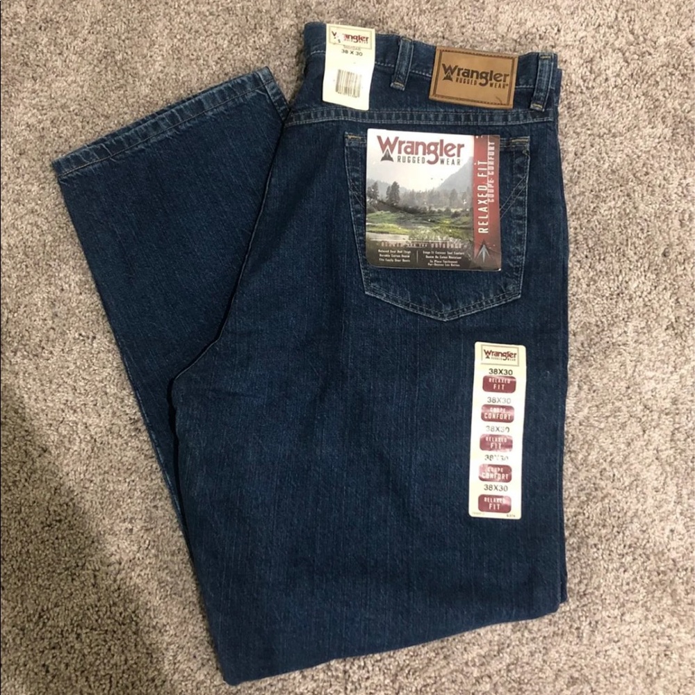 NWT Wrangler jeans 38 x30